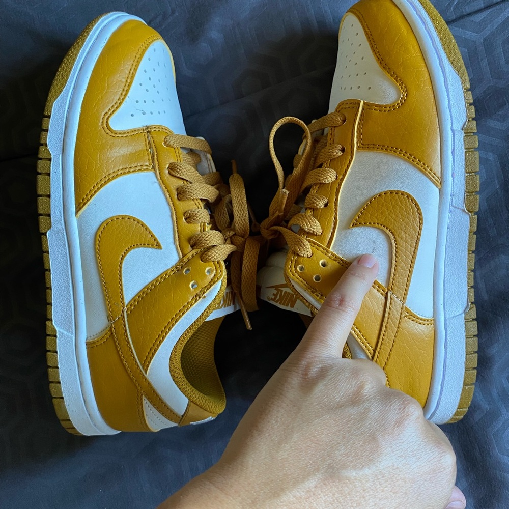 Nike low next nature Kids phantom gold suede and White Sneakers - Picture 5 of 10